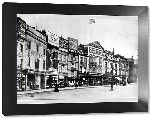 The Drawbridge Hotel on the Centre, Bristol. Circa 1920