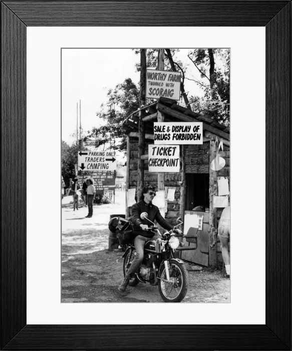Framed Print : Ticket Checkpoint at the Glastonbury Festival 1984 Framed Print : Ticket Checkpoint at the Glastonbury Festival 1984