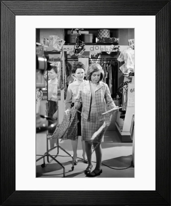 Framed Print : The cast of Coronation Street on set. Eileen Derbyshire. 16th April 1968 Framed Print : The cast of Coronation Street on set. Eileen Derbyshire. 16th April 1968