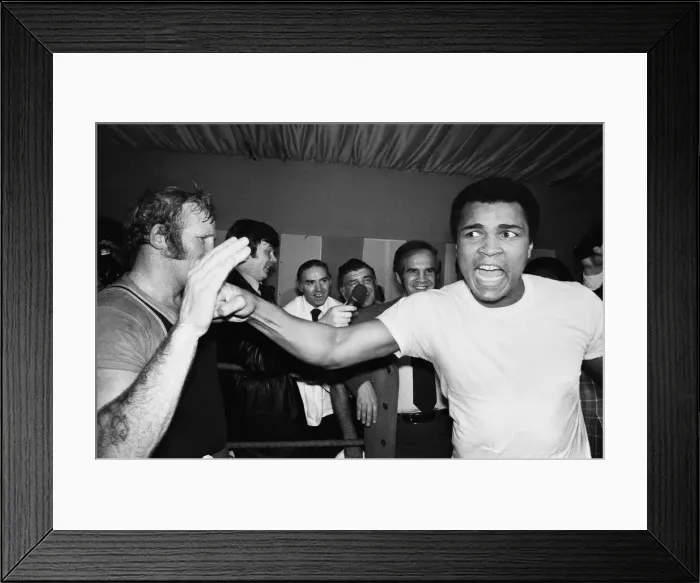 Framed Print : Muhammad Ali (right) with future opponent British Heavyweight Champion Richard Dunn Framed Print : Muhammad Ali (right) with future opponent British Heavyweight Champion Richard Dunn