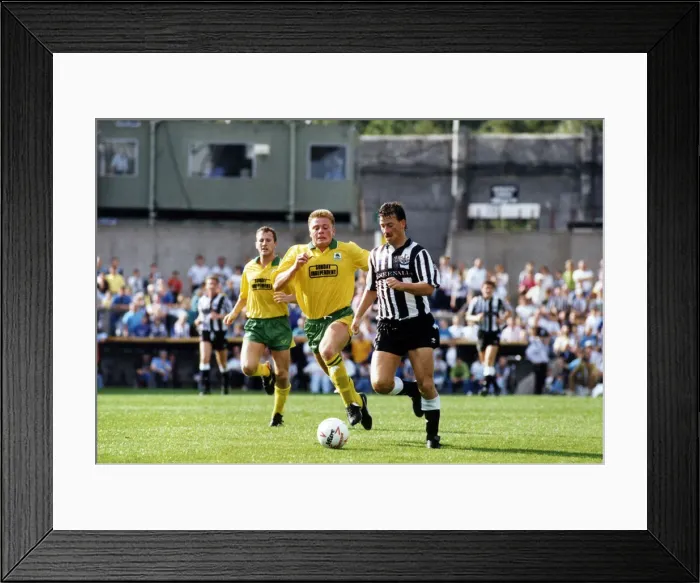Framed Print : Newcastle 2-0 Plymouth, Division Two league match at St James Park