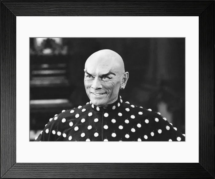 Framed Print : Yul Brynner, Actor at the London Palladium Theatre, 22nd August 1980