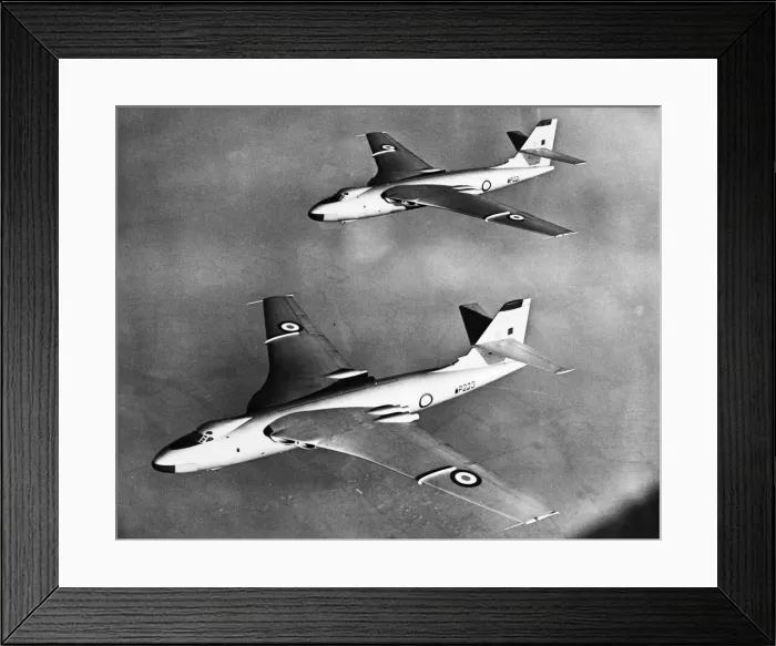 Framed Print : The Vickers-Armstrongs Valiant British four-jet high-altitude bomber