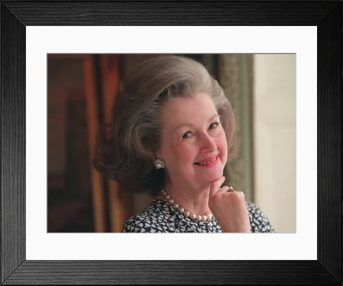Framed Print : Lady Raine Spencer in Belgravia and at the Connought Hotel London Framed Print : Lady Raine Spencer in Belgravia and at the Connought Hotel London