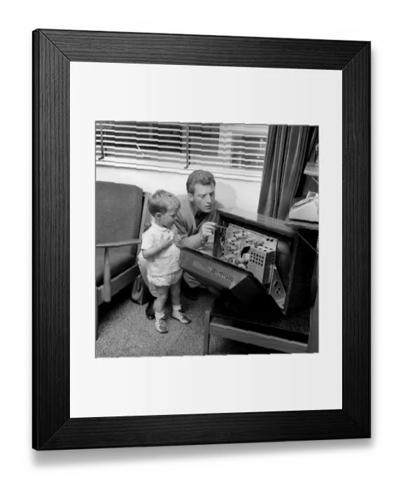 Framed Print : Actor Johnny Briggs at home with his son Mark. Circa 1963 Framed Print : Actor Johnny Briggs at home with his son Mark. Circa 1963