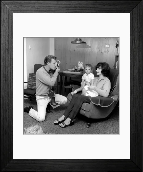 Framed Print : Actor Johnny Briggs at home with his wife Caroline and children Mark and Karen Framed Print : Actor Johnny Briggs at home with his wife Caroline and children Mark and Karen