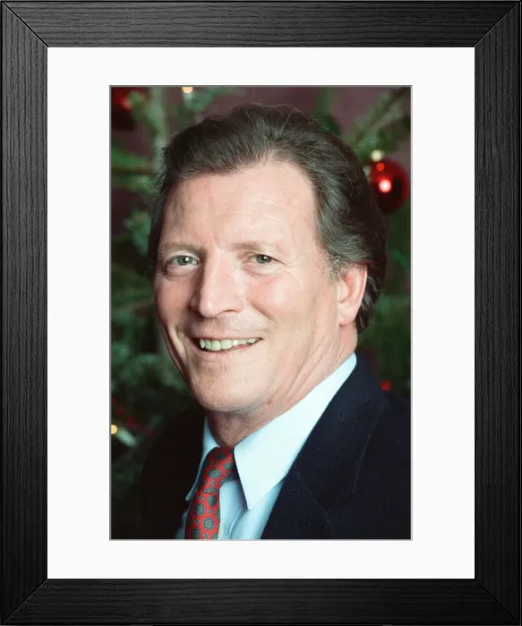 Framed Print : Coronation Street - Christmas Photocall. Johnny Briggs (Mike Baldwin). 19th December 1991 Framed Print : Coronation Street - Christmas Photocall. Johnny Briggs (Mike Baldwin). 19th December 1991