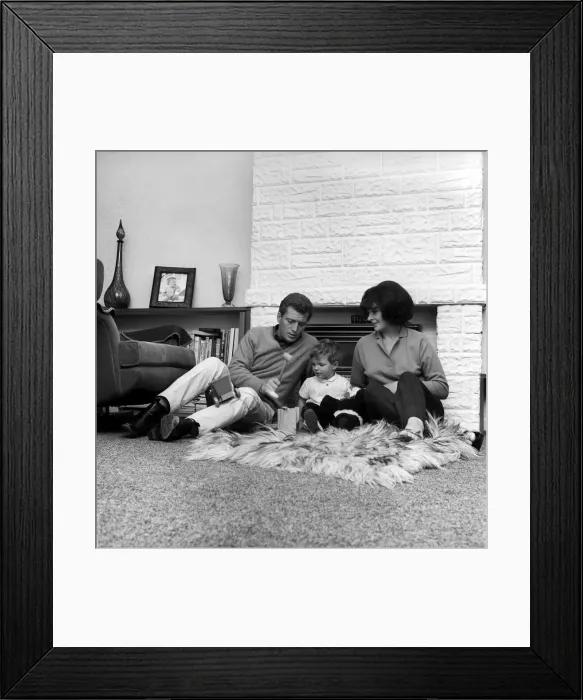 Framed Print : Actor Johnny Briggs at home with his wife Caroline and children Mark and Karen Framed Print : Actor Johnny Briggs at home with his wife Caroline and children Mark and Karen