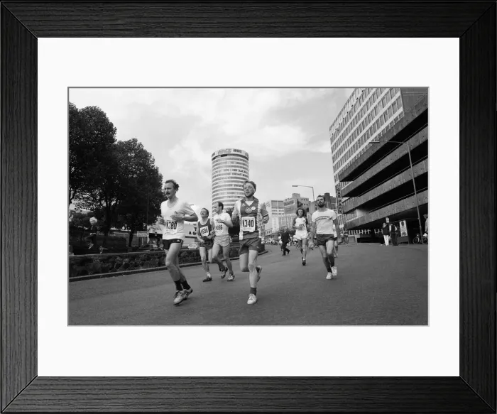 Framed Print : Birmingham Marathon, West Midlands. 20th September 1981 Framed Print : Birmingham Marathon, West Midlands. 20th September 1981