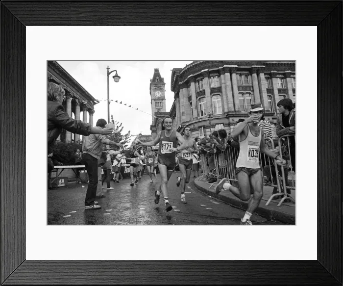 Framed Print : Birmingham Marathon, West Midlands. 20th September 1981 Framed Print : Birmingham Marathon, West Midlands. 20th September 1981