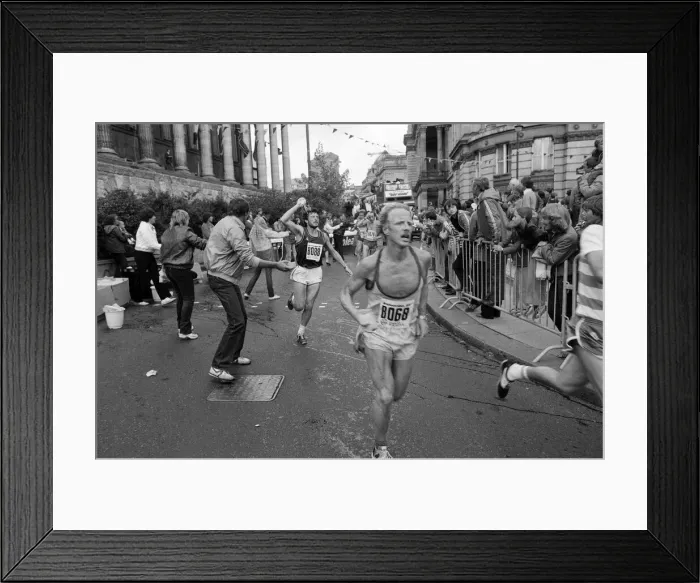 Framed Print : Birmingham Marathon, West Midlands. 20th September 1981 Framed Print : Birmingham Marathon, West Midlands. 20th September 1981