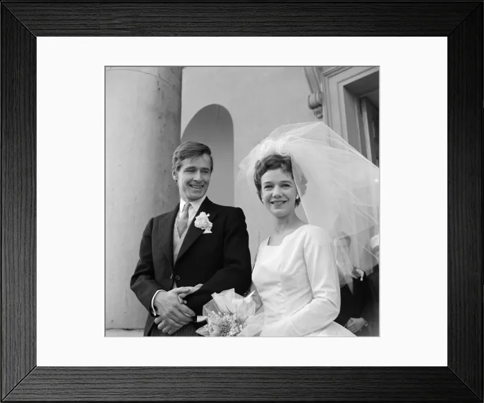 Framed Print : The wedding of William Roache and Anna Cropper at St Johns Wood Church Framed Print : The wedding of William Roache and Anna Cropper at St Johns Wood Church