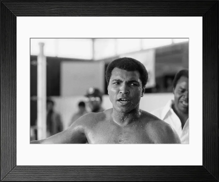 Framed Print : Muhammad Ali training at the Concord Hotel in Catskill Mountains