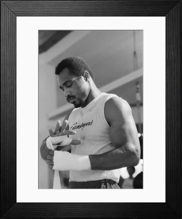 Framed Print : Ken Norton training at the Solar Gym ahead of his third title fight with Muhammad Ali