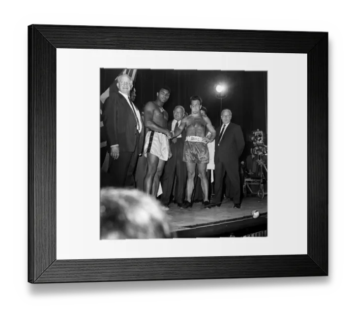 Framed Print : World Heavyweight Championship fight between Muhammad Ali and Brian London at Earls Court