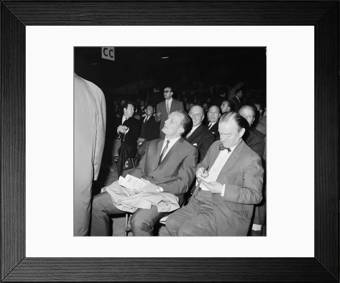 Framed Print : World Heavyweight Championship fight between Muhammad Ali and Brian London at Earls Court Framed Print : World Heavyweight Championship fight between Muhammad Ali and Brian London at Earls Court