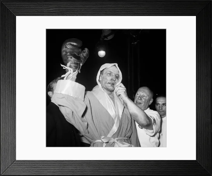 Framed Print : Cassius Clay aka (Muhammad Ali) vs Henry Cooper in their first fight at Wembley Stadium Framed Print : Cassius Clay aka (Muhammad Ali) vs Henry Cooper in their first fight at Wembley Stadium