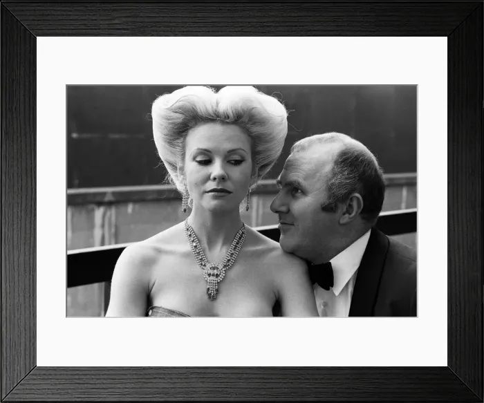 Framed Print : Clive James and Pamela Stephenson pictured at London Weekend television. 27th May 1981