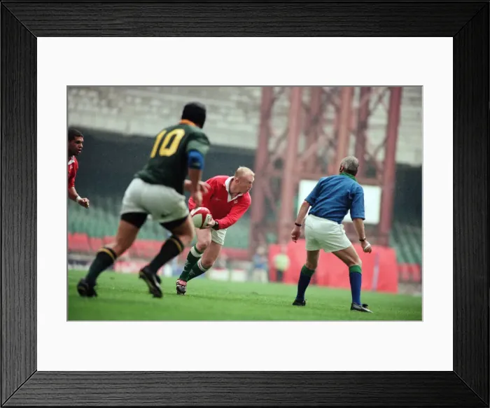 Framed Print : International friendly rugby match, Wales v South Africa. Wales won the match 29 - 19 Framed Print : International friendly rugby match, Wales v South Africa. Wales won the match 29 - 19