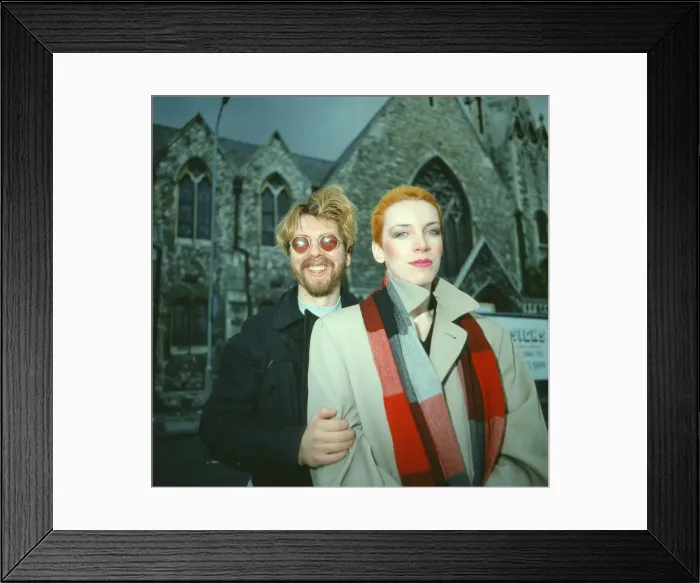 Framed Print : The Eurythmics, who are Dave Stewart and Annie Lennox. Picture shoot for The Daily Framed Print : The Eurythmics, who are Dave Stewart and Annie Lennox. Picture shoot for The Daily
