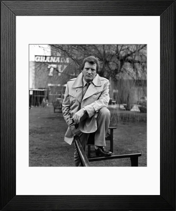 Framed Print : Coronation Street actor Johnny Briggs. 7th December 1983 Framed Print : Coronation Street actor Johnny Briggs. 7th December 1983
