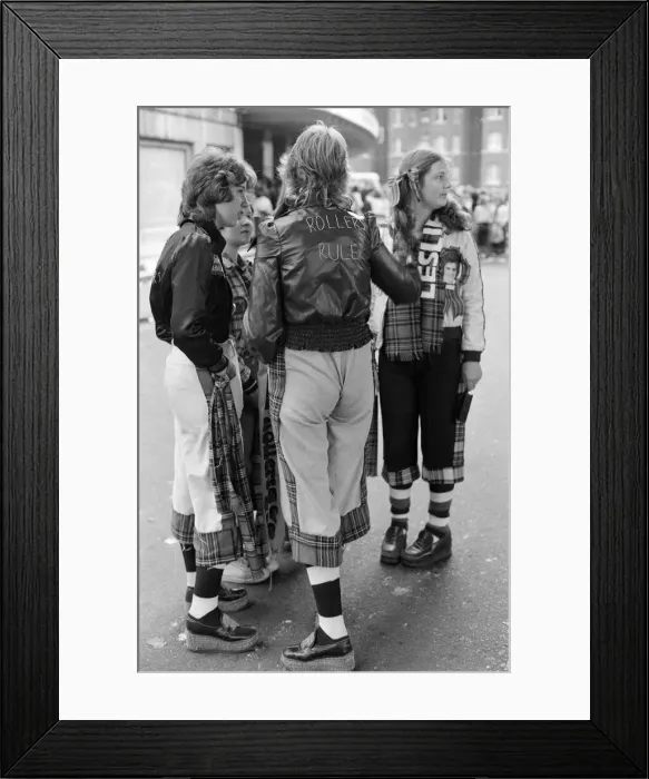 Framed Print : Bay City Rollers fans outside the Odeon Hammersmith after the groups concert Framed Print : Bay City Rollers fans outside the Odeon Hammersmith after the groups concert