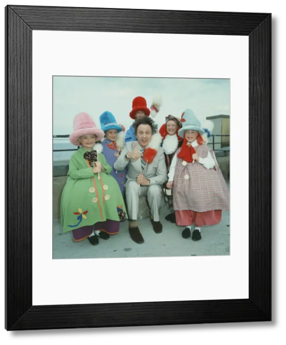 Framed Print : Ken Dodd, entertainer, pictured in 1985, in Scarborough, Yorkshire, England Framed Print : Ken Dodd, entertainer, pictured in 1985, in Scarborough, Yorkshire, England