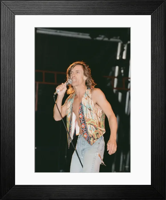 Framed Print : Iggy Pop (USA singer) performing at The Reading Rock Festival, Little Johns Farm