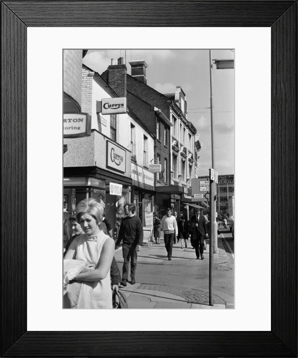 Framed Print : General scenes of Luton, Bedfordshire. 3rd September 1967 Framed Print : General scenes of Luton, Bedfordshire. 3rd September 1967