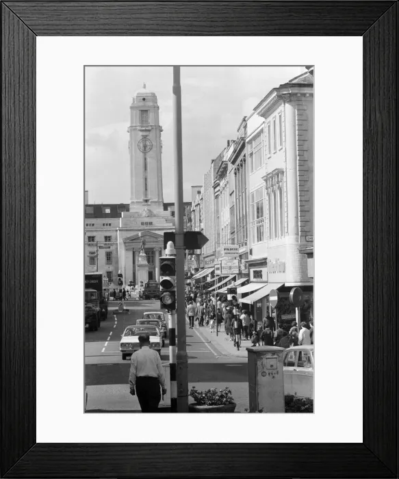 Framed Print : General scenes of Luton, Bedfordshire. 3rd September 1967 Framed Print : General scenes of Luton, Bedfordshire. 3rd September 1967