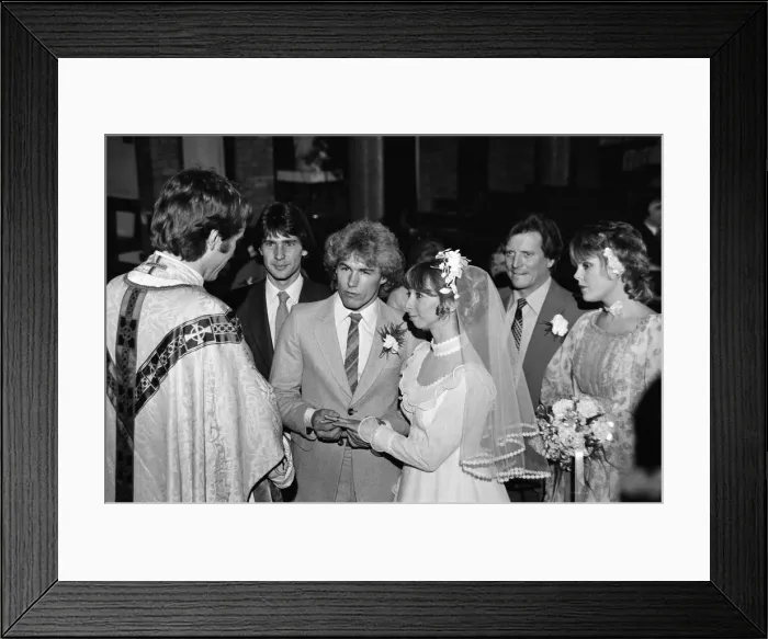 Framed Print : The wedding of Coronation Streets Brian Tilsley and Gail Potter Framed Print : The wedding of Coronation Streets Brian Tilsley and Gail Potter