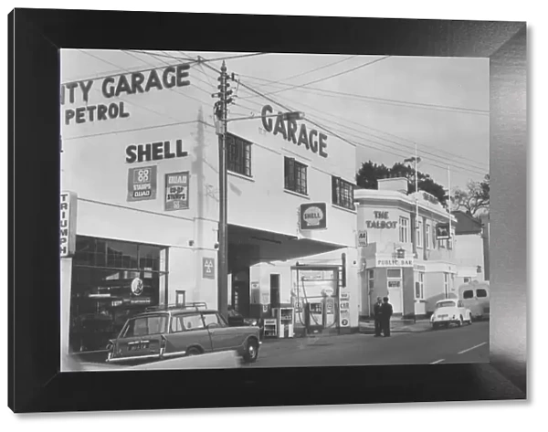 County Garage in Bitton Park Road, Teignmouth in October 1972
