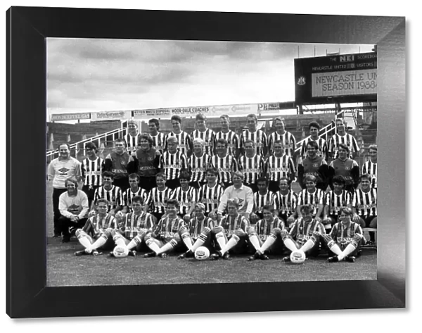 Newcastle United team 1988 -89. Back row L-R Gourlay, Gill, Carter, Lormor