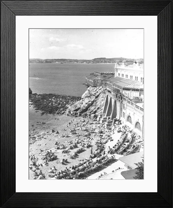 Framed Print : Beacon Cove, Torquay, showing the Marine Spa Circa 1960 Framed Print : Beacon Cove, Torquay, showing the Marine Spa Circa 1960