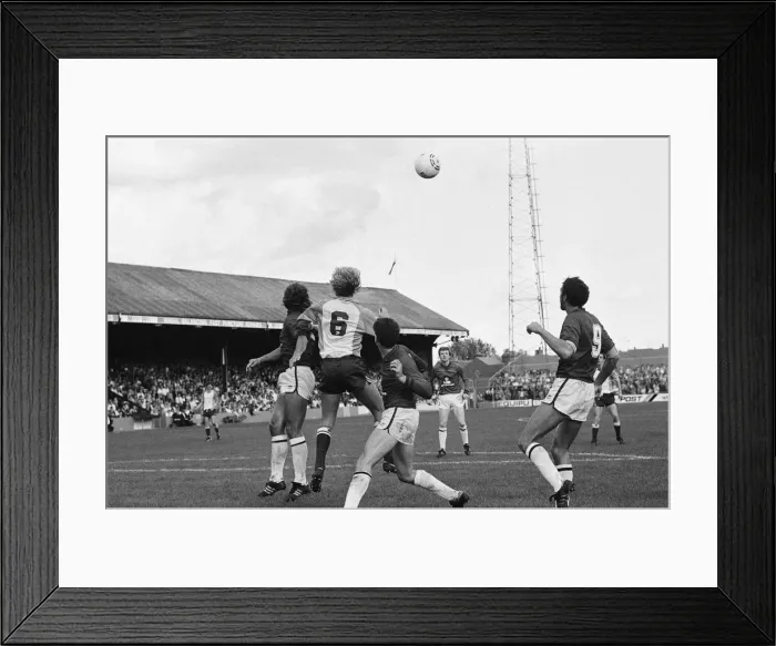 Framed Print : Reading 1-0 Bolton, league division three match at Elm Park, Saturday 5th October 1985