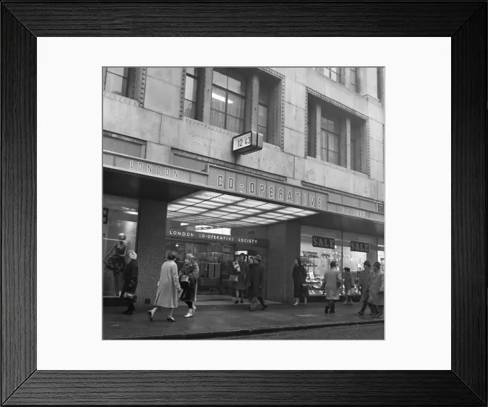 Framed Print : Exterior of the Co-Op shop on Oxford Street, London, 6th January 1962 Framed Print : Exterior of the Co-Op shop on Oxford Street, London, 6th January 1962