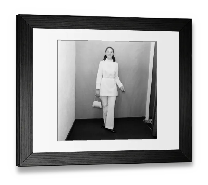 Framed Print : 1971 Fashion, Studio Pix posed by model, 10th January 1971