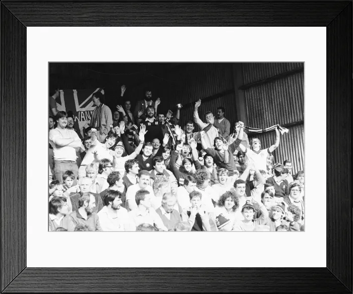 Framed Print : Reading 1-0 Bolton, league division three match at Elm Park, Saturday 5th October 1985 Framed Print : Reading 1-0 Bolton, league division three match at Elm Park, Saturday 5th October 1985