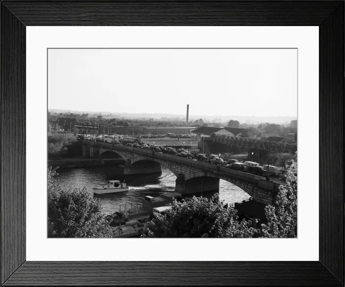Framed Print : Staines Bridge, a road bridge running in a south-west to north-east direction across Framed Print : Staines Bridge, a road bridge running in a south-west to north-east direction across