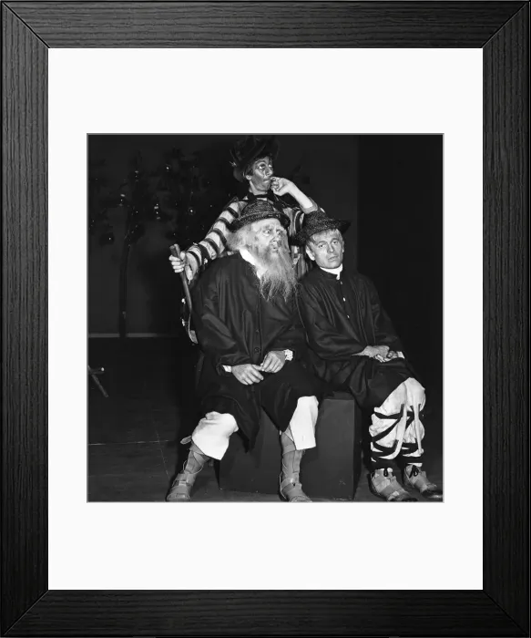 Framed Print : Photo call for William Shakespeare play The Winters Tale Framed Print : Photo call for William Shakespeare play The Winters Tale