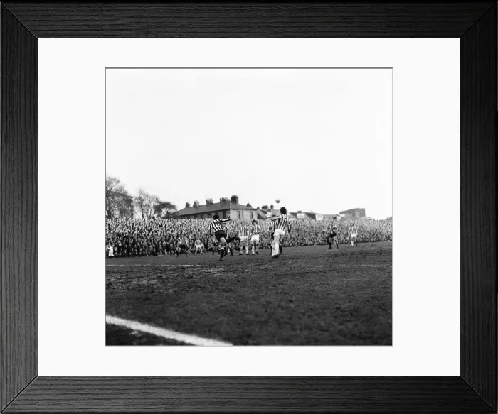 Framed Print : Newcastle 0-2 Stoke, League match at St James Park, Saturday 9th January 1971 Framed Print : Newcastle 0-2 Stoke, League match at St James Park, Saturday 9th January 1971