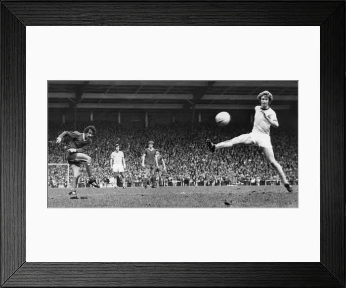 Framed Print : Liverpool 2-0 Arsenal Division One League match at Anfield, Saturday 16th April 1977