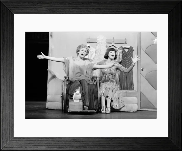 Framed Print : Jill Gascoine, stars as Dorothy Brock in the West End musical 42nd Street Framed Print : Jill Gascoine, stars as Dorothy Brock in the West End musical 42nd Street