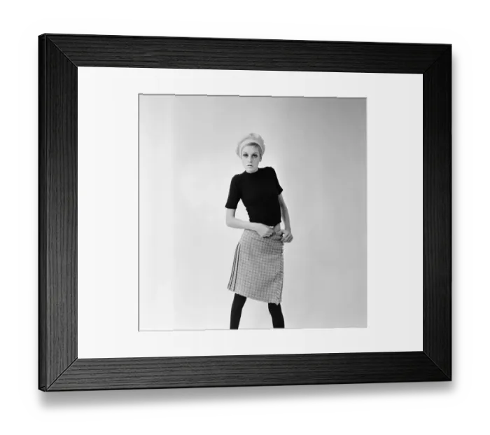 Framed Print : Twiggy - (born Leslie Hornby, and married name Leslie Lawson)
