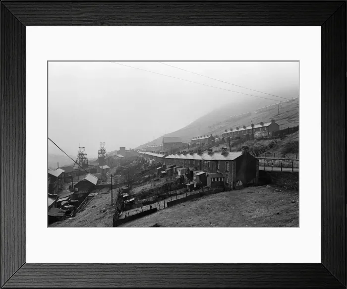 Framed Print : Abertillery, the largest town of the Ebbw Fach valley in what was the historic county of