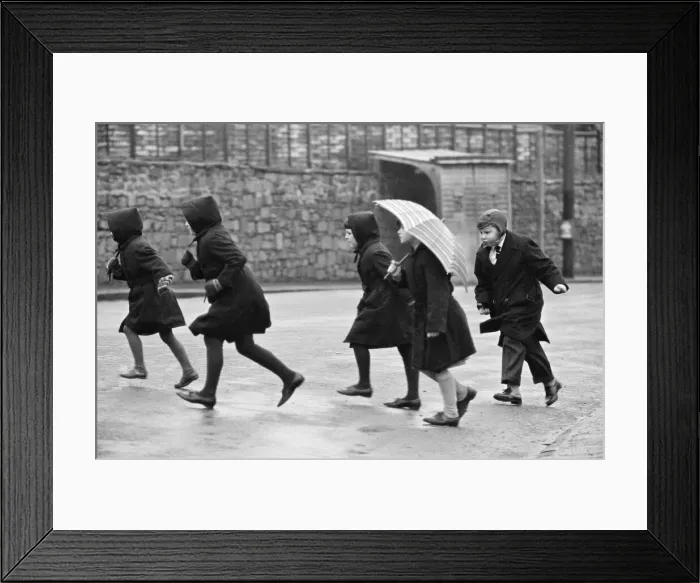 Framed Print : Abertillery, the largest town of the Ebbw Fach valley in what was the historic county of Framed Print : Abertillery, the largest town of the Ebbw Fach valley in what was the historic county of