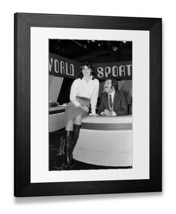 Framed Print : ITVs World of Sport presenter Dickie Davies with his new director Patricia Framed Print : ITVs World of Sport presenter Dickie Davies with his new director Patricia