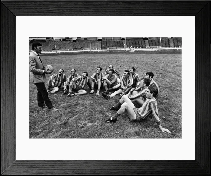 Framed Print : Jimmy Hill pictured talking to a football team. Television presenter Dickie Davies is Framed Print : Jimmy Hill pictured talking to a football team. Television presenter Dickie Davies is