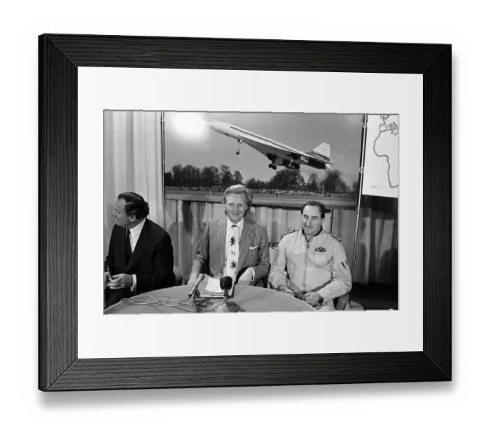 Framed Print : Concorde returns to Heathrow after world sales tour. Pictured, (middle) Michael Heseltine Framed Print : Concorde returns to Heathrow after world sales tour. Pictured, (middle) Michael Heseltine