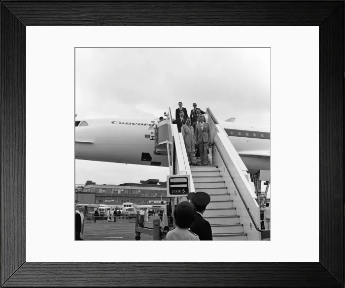 Framed Print : Concorde returns to Heathrow after world sales tour. Pictured, front left to right Framed Print : Concorde returns to Heathrow after world sales tour. Pictured, front left to right